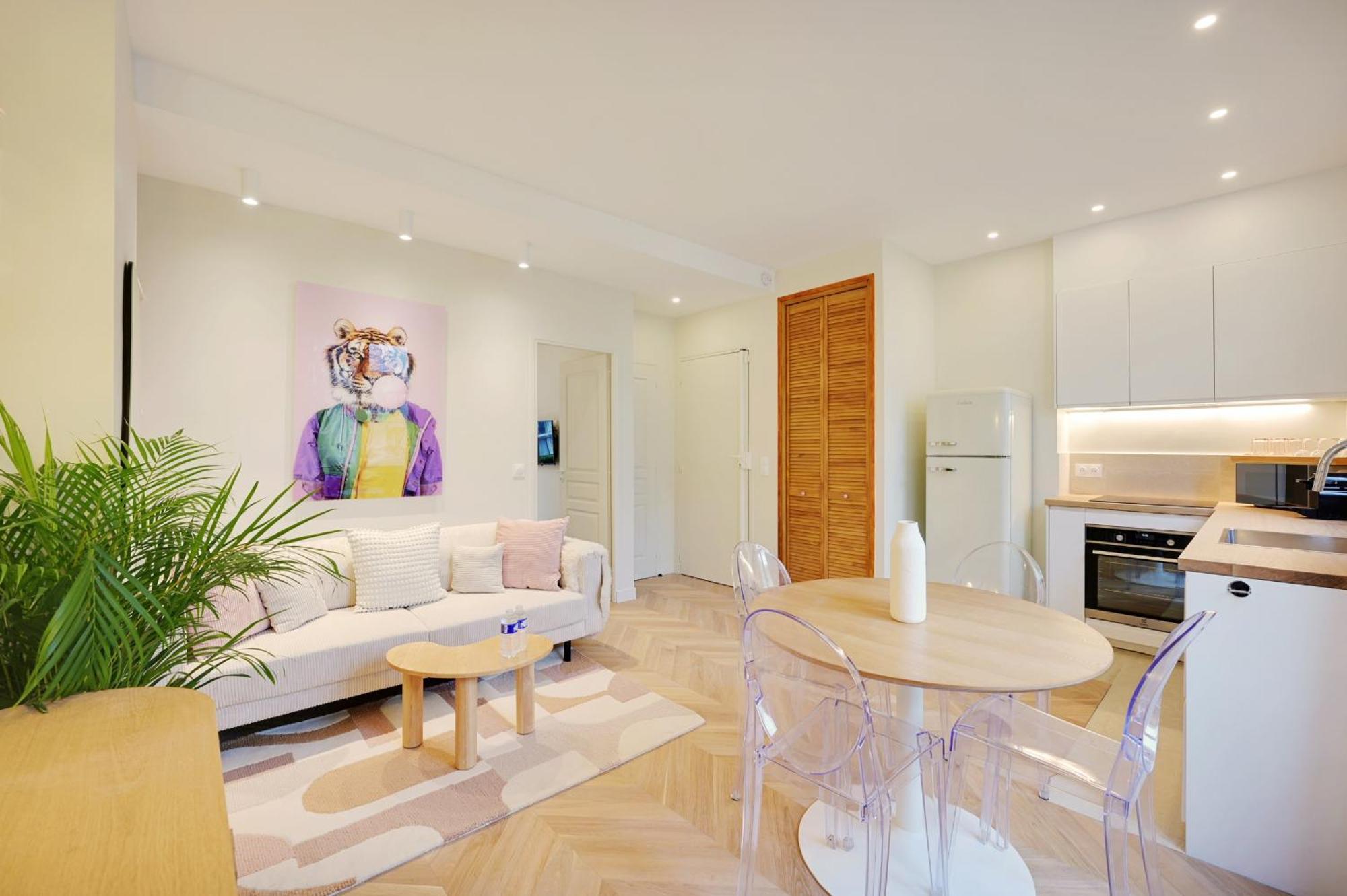 Comfy Suite By Les Maisons De Charloc Homes Булонь-Бийанкур Экстерьер фото